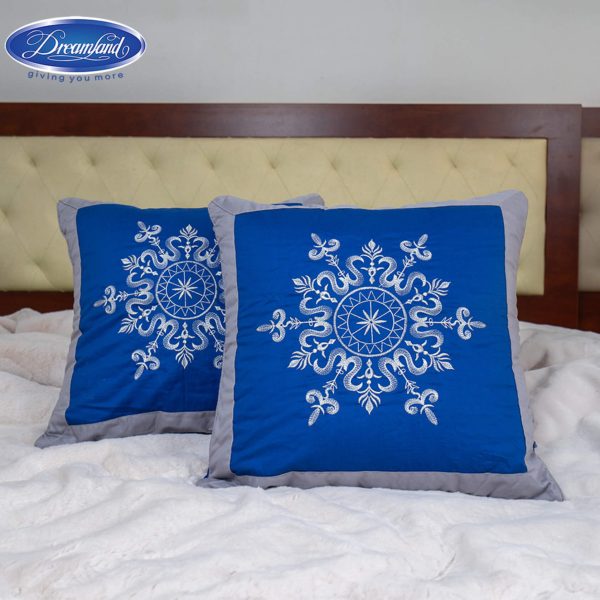 Gối tựa thêu DREAMLAND - 08